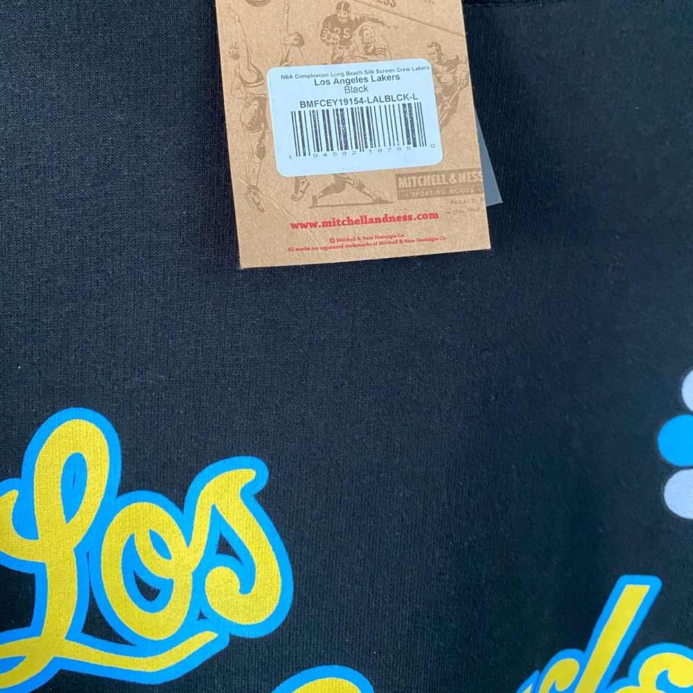 Takashi Murakami x LA Lakers x ComplexCon crew - Picture 2 of 3